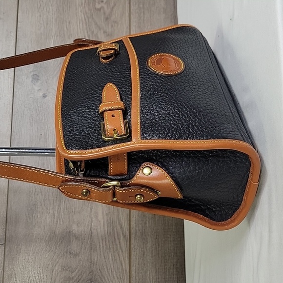 Vintage Dooney & Bourke Black and Brown Leather Crossbody Bag - Picture 3 of 13